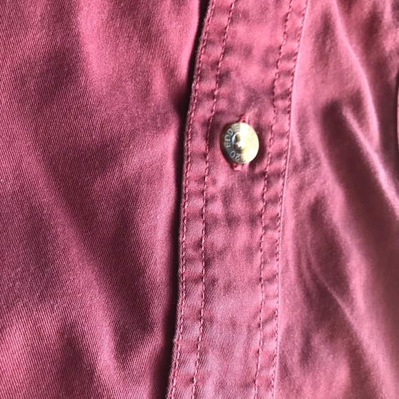 Eddie Bauer Red Short Sleeve Button-Down Shirt - Picture 10 of 13